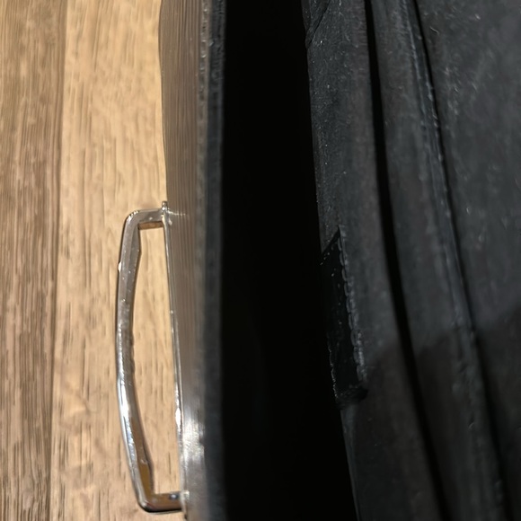 Louis Vuitton Epi Leather Handbag - Picture 6 of 7